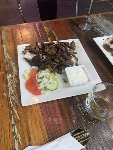 Comentarii opinii despre Friend’s Kebabs Restaurant