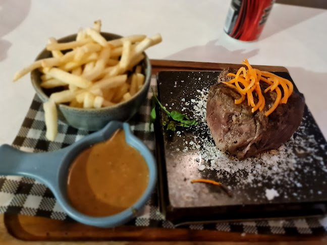 Glasgow Arms Hotel - Hospitality and gastronomy