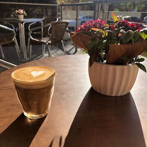 Comentarii opinii despre Peeches Coffee Lounge