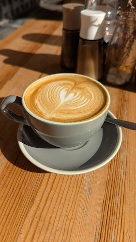 Comentarii opinii despre White Picket Fence