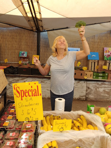 Comentarii opinii despre The People's Market at Hart's Mill