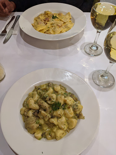 Comentarii opinii despre Café Corretto – Ferrari Restaurant