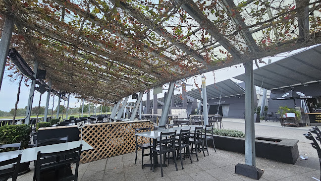 Oishii Japanese and Thai Restaurant