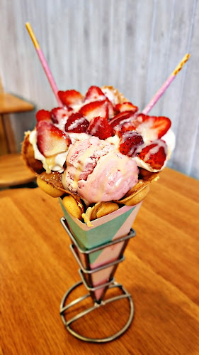 Opinii despre Little Sweet Cafe GC în Surfers Paradise - Hospitality and gastronomy