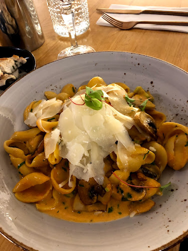 Comentarii opinii despre Planar Restaurant