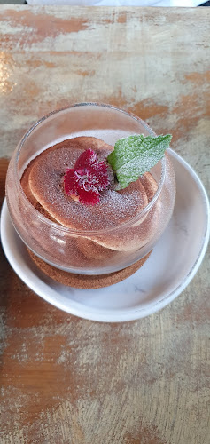 1A/2375 Gold Coast Hwy, Mermaid Beach QLD 4218