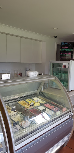 Tooradin Icecream Shop - Hospitality and gastronomy