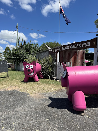 Comentarii opinii despre Sandy Creek Pub