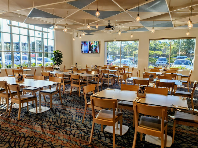 Dog and Parrot Tavern - Robina