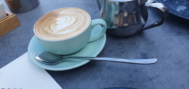 The Coffee Club Café - DFO Jindalee