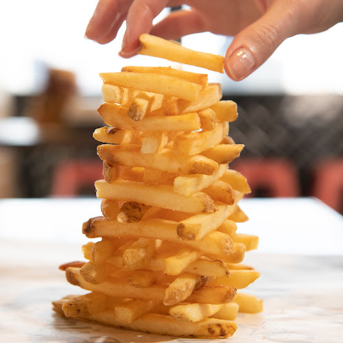 Carl's Jr. Melton - Hospitality and gastronomy