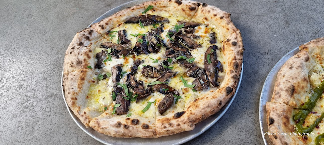 Bungalow Neighbourhood Social - Hospitality and gastronomy