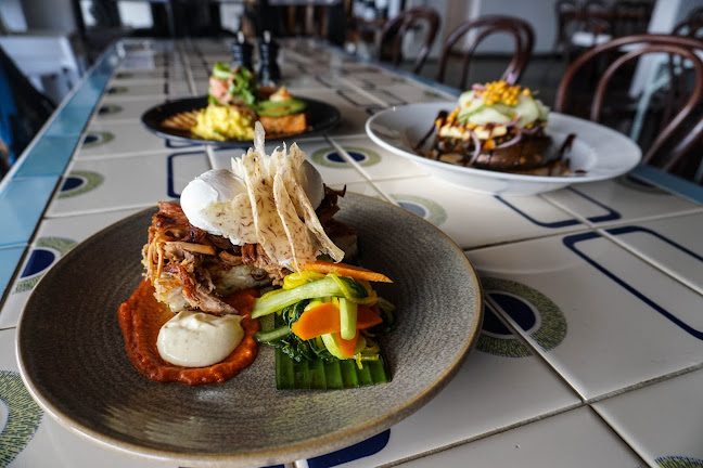 Shop 4/196 Mulgrave Rd, Westcourt QLD 4870