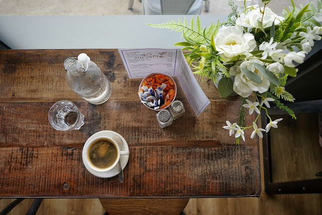 Comentarii opinii despre Cafe Phoenix