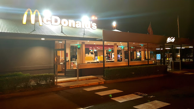 Comentarii opinii despre McDonald's M4 West