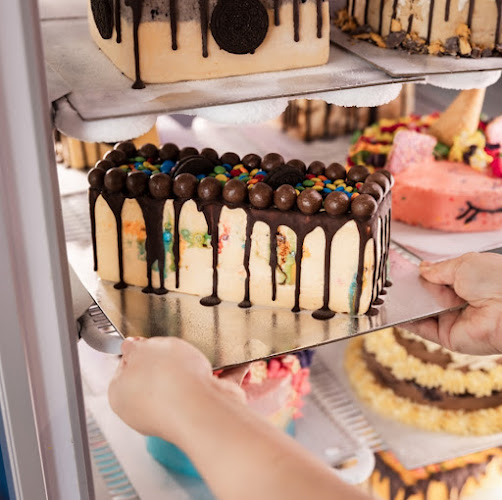 Cold Rock Ice Creamery Point Cook - Hospitality and gastronomy