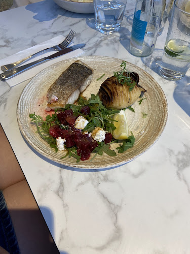 724 Old Cleveland Rd, Camp Hill QLD 4152