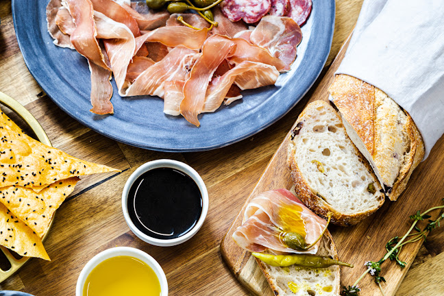 42 McLennan Dr, Kensington VIC 3031