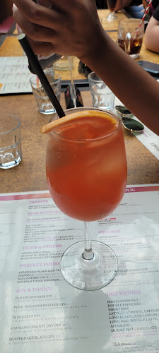 Shop 2/323 William St, Perth WA 6000