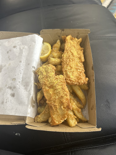 Busy Bee Fish Bar - Hospitality and gastronomy