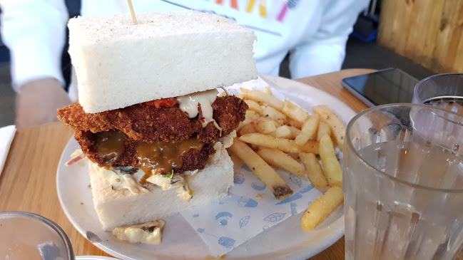 Comentarii opinii despre Peter Rabbit Cafe