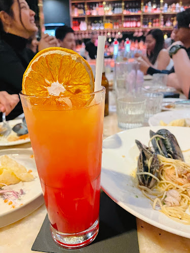 Left Bank Melbourne Restaurant & Cocktail Bar - Southbank