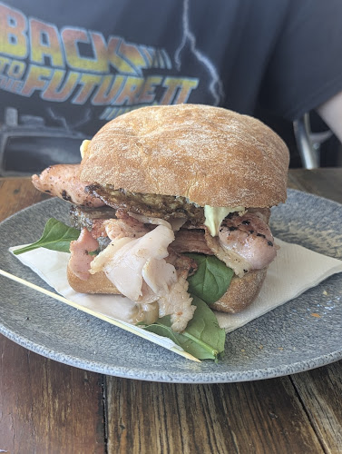 Shop 7/910-920 Ruthven St, Kearneys Spring QLD 4350