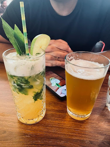 Comentarii opinii despre Aunty Ed's Restaurant and Bar