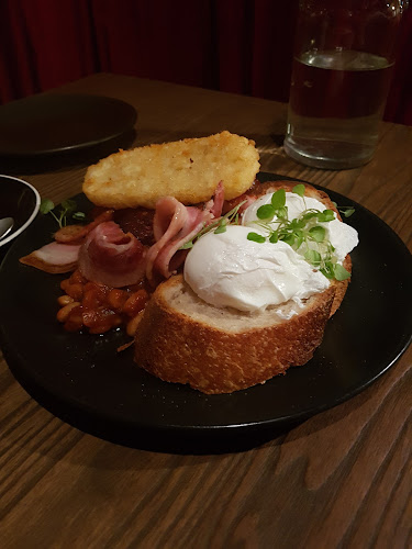 Comentarii opinii despre Brew Cafe & Wine Bar