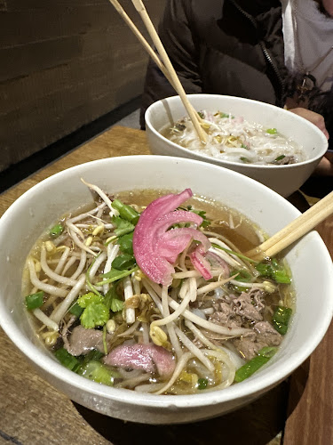 Opinii despre Roll'd Fountain Gate în Narre Warren - Hospitality and gastronomy