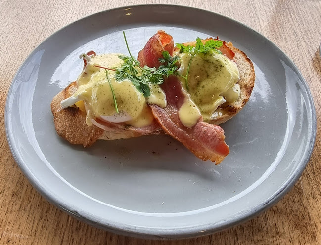 DINGLES ROCKHAMPTON - Hospitality and gastronomy