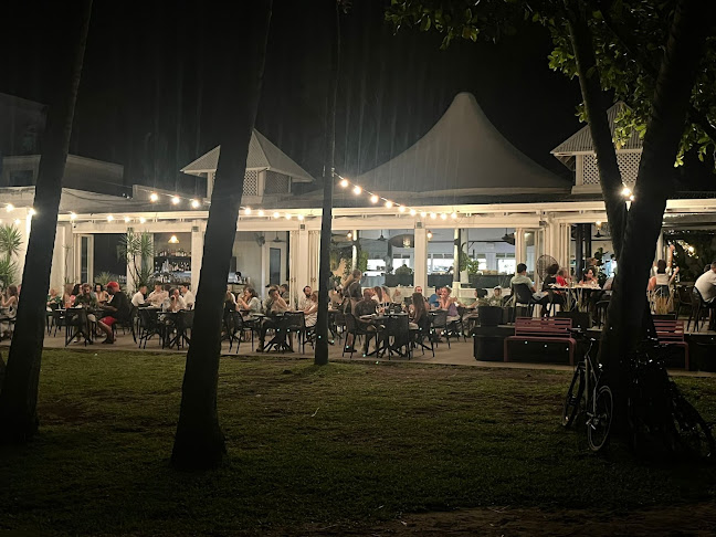 1 Veivers Rd, Palm Cove QLD 4879