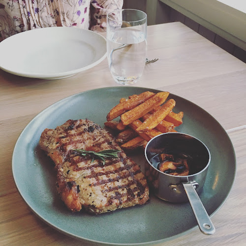 Shop B/21 Spence St, Cairns City QLD 4870