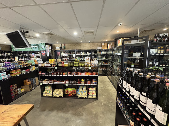 Mane Liquor - Belmont