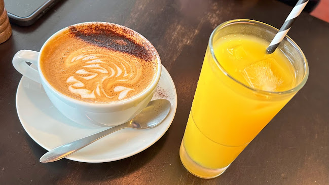 The Lansdowne Cafe - Hospitality and gastronomy