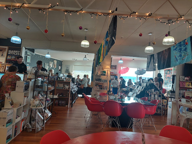 Comentarii opinii despre Cafe Next Door / CD Centre