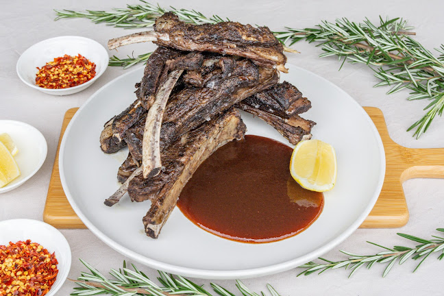 Yeah Baby Grill - Hospitality and gastronomy