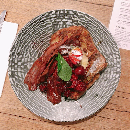 Mr. Benedict - Albury