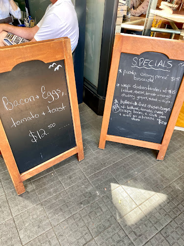 Opinii despre CAFFIENDS in the mall în Armidale - Hospitality and gastronomy