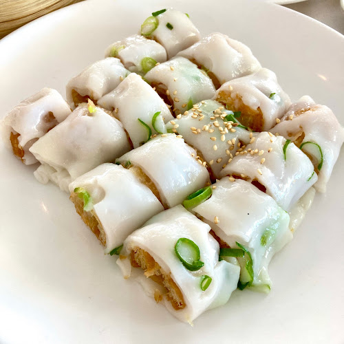 Sundale, level 1/2 Como Cres, Southport QLD 4215