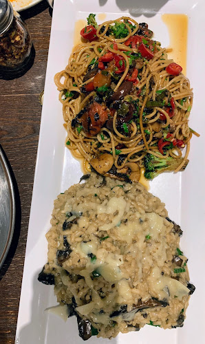 Comentarii opinii despre The Waiters Restaurant