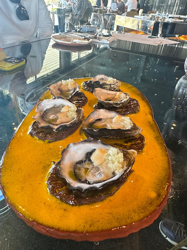 Comentarii opinii despre The Source