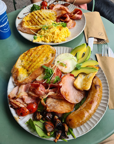 Opinii despre Cool Beans Cafe and Bakehouse în Brisbane - Hospitality and gastronomy