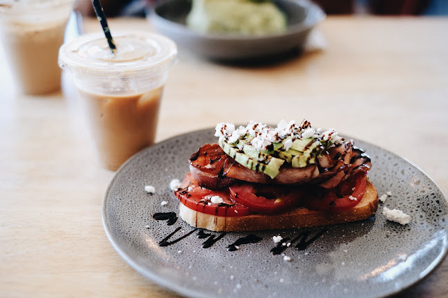 Two Birds Gallery Cafe - Hospitality and gastronomy