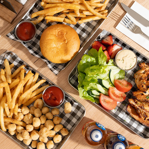 108 Main S Rd, Hackham SA 5163