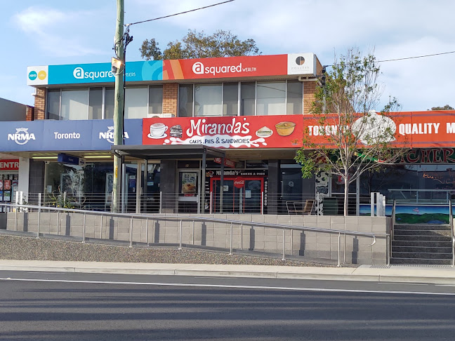 Miranda's Cakes & Pies