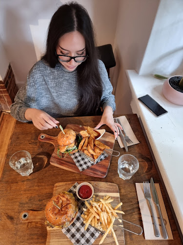 301 Waverley Rd, Malvern East VIC 3145