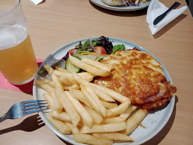 The Red Lion Ballarat - Hospitality and gastronomy