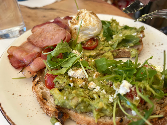 Botanical Cafe - Hospitality and gastronomy