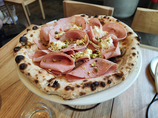 Chéri - Hospitality and gastronomy